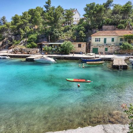 Holiday Hvar Vrbanj Экстерьер фото