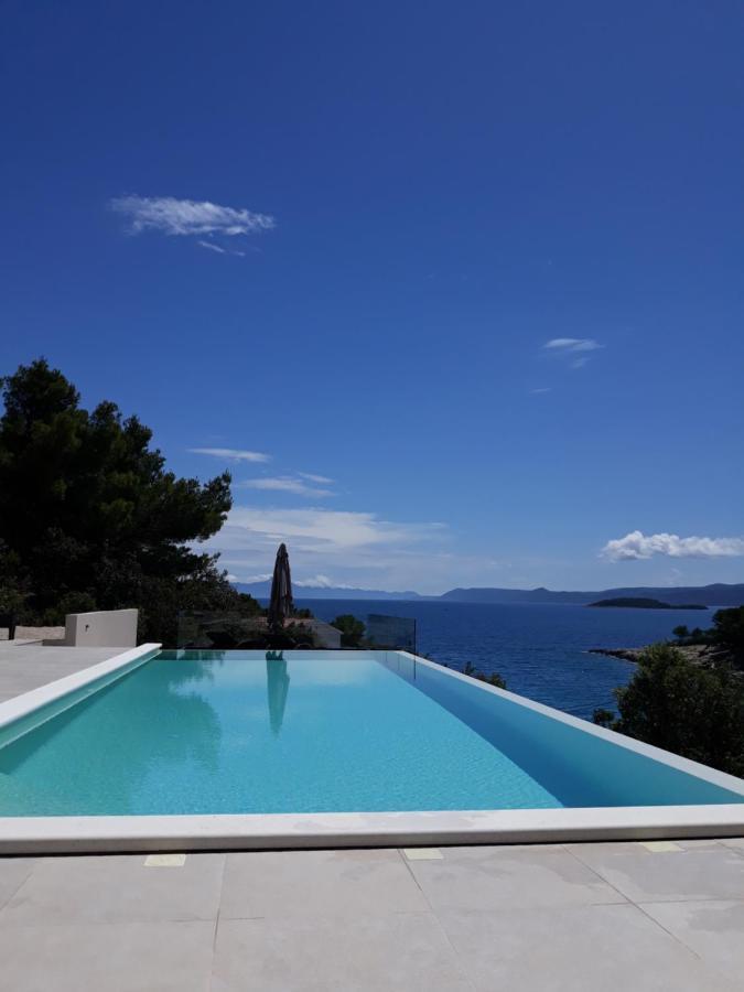 Holiday Hvar Vrbanj Экстерьер фото