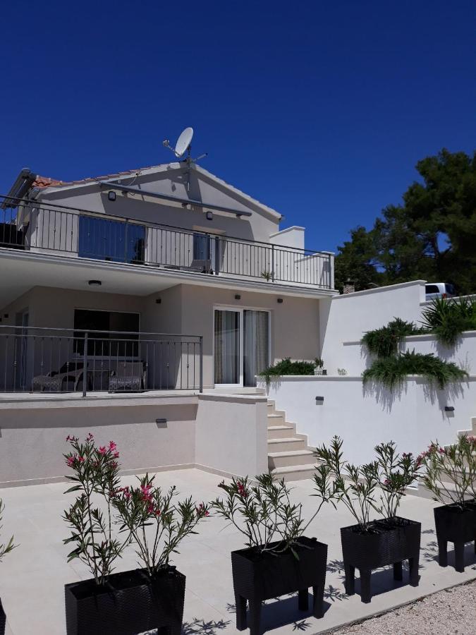 Holiday Hvar Vrbanj Экстерьер фото