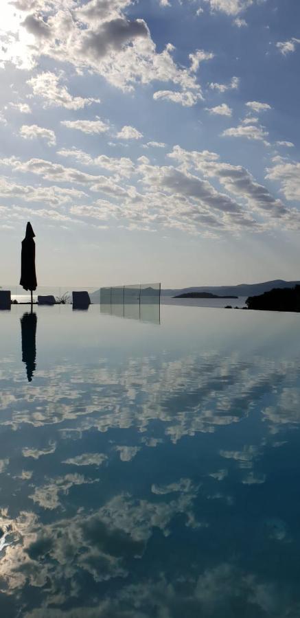 Holiday Hvar Vrbanj Экстерьер фото