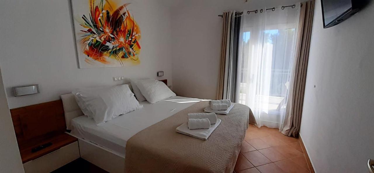 Holiday Hvar Vrbanj Экстерьер фото
