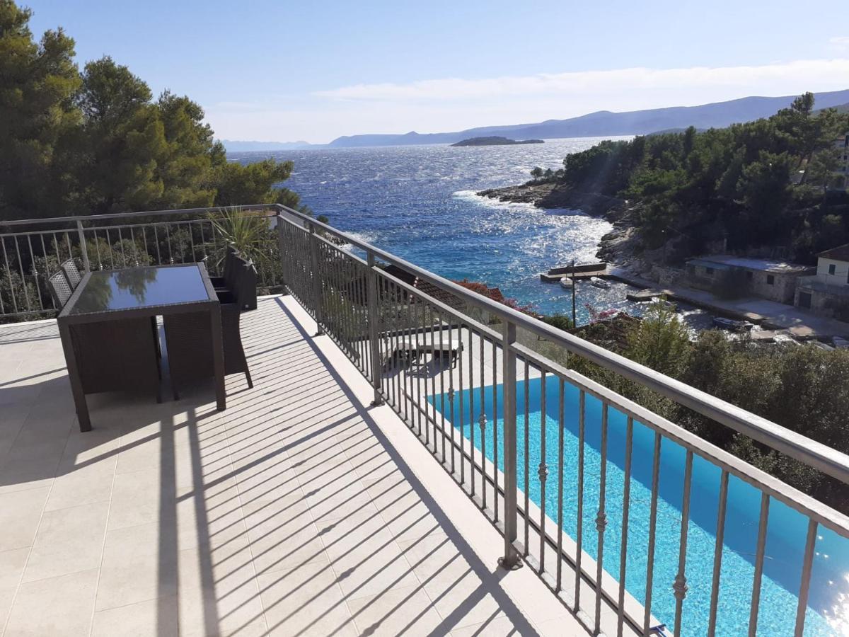 Holiday Hvar Vrbanj Экстерьер фото