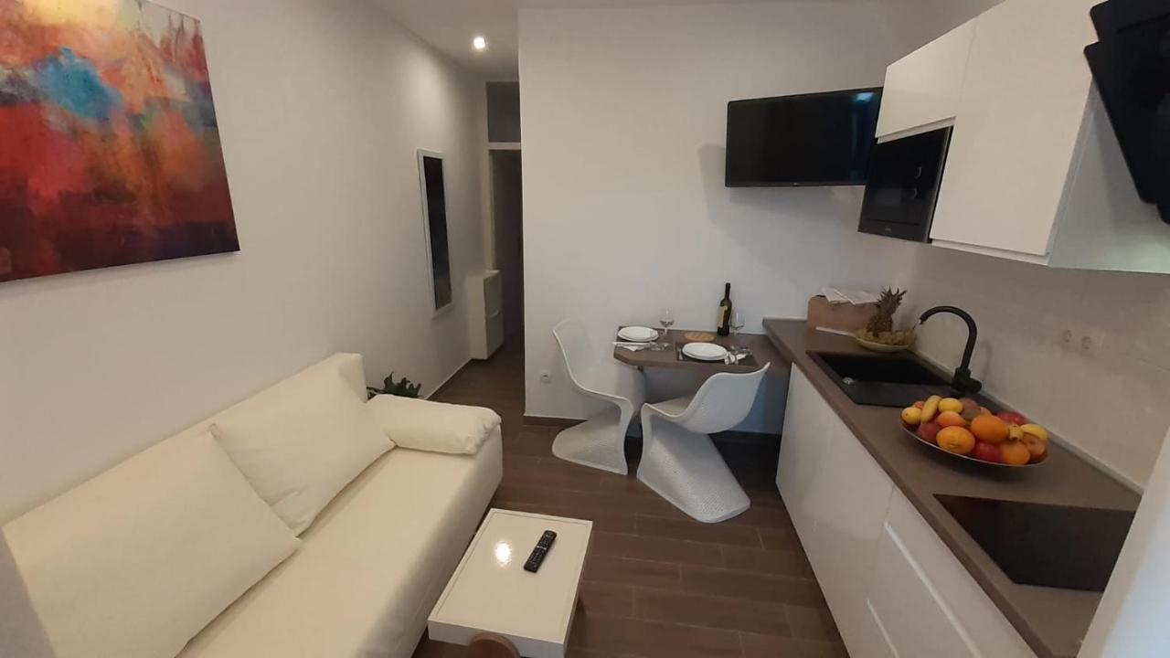 Holiday Hvar Vrbanj Экстерьер фото
