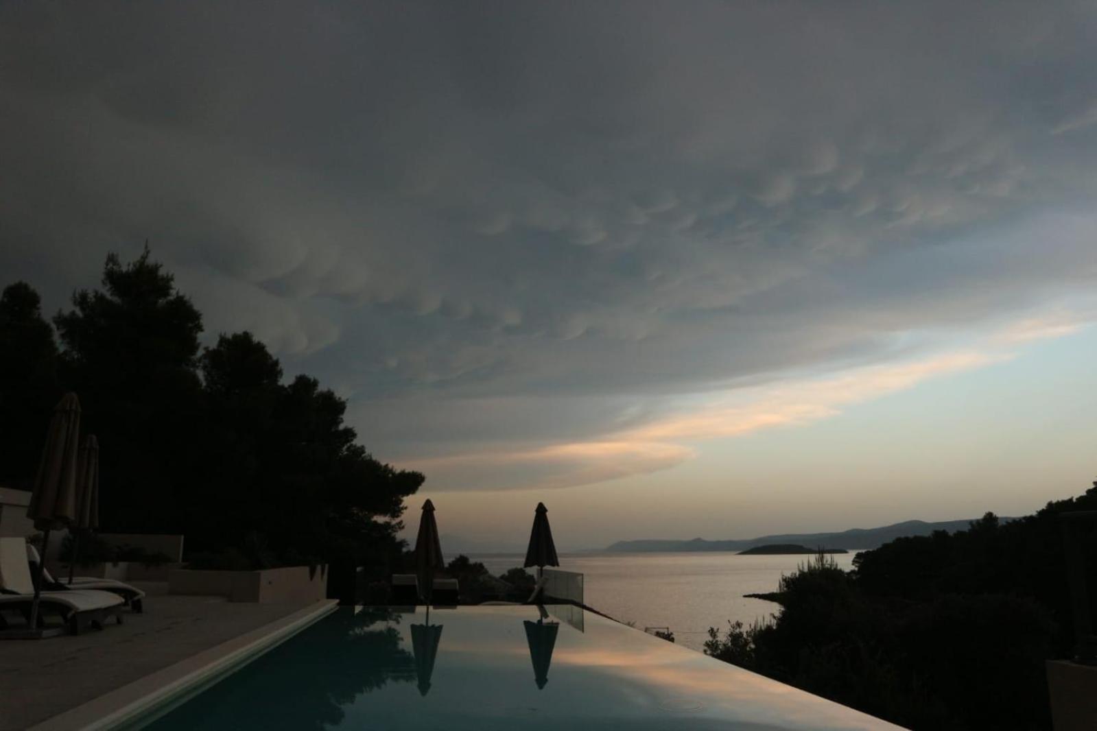 Holiday Hvar Vrbanj Экстерьер фото