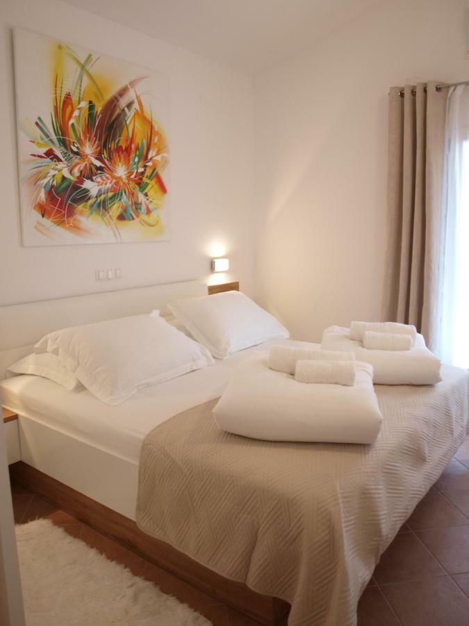 Holiday Hvar Vrbanj Экстерьер фото