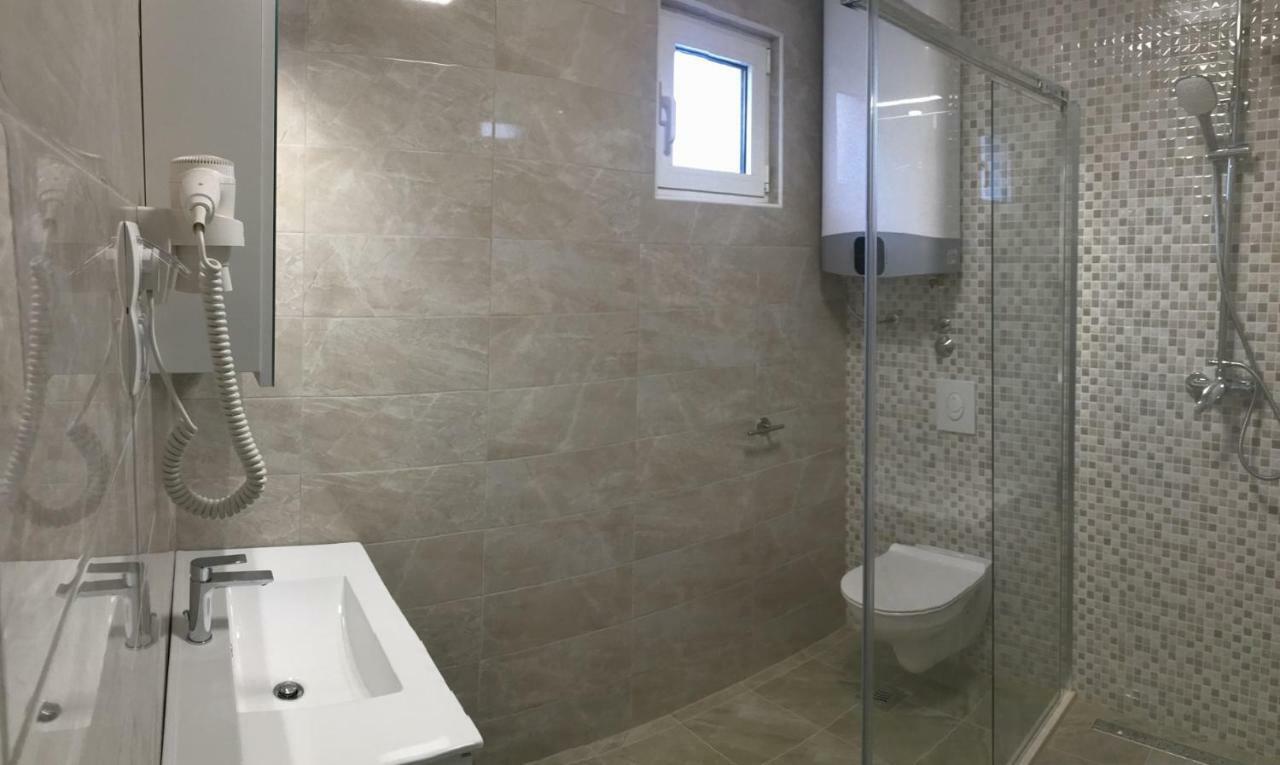 Holiday Hvar Vrbanj Экстерьер фото