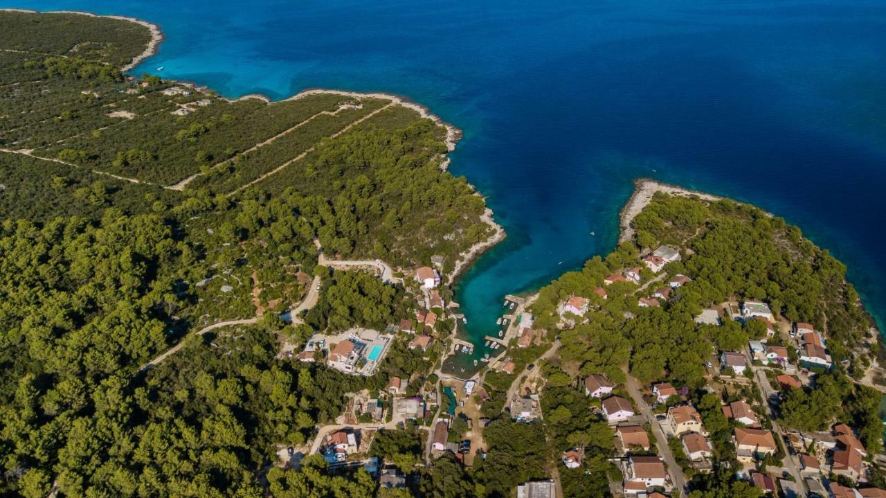 Holiday Hvar Vrbanj Экстерьер фото
